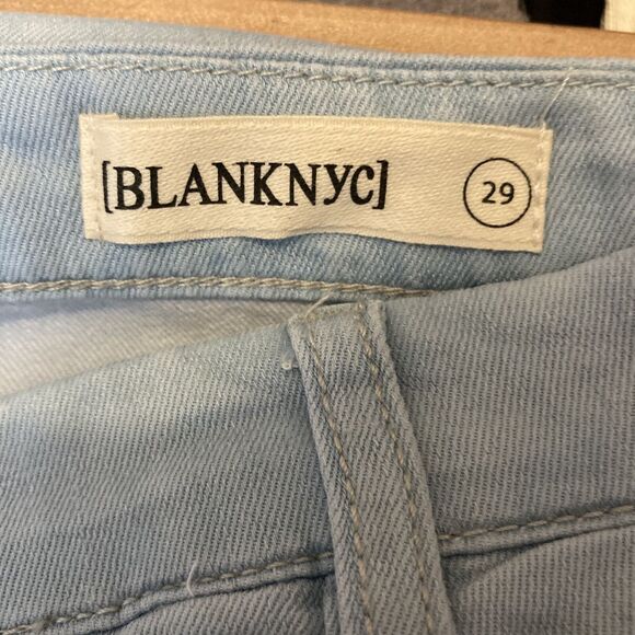 NEW! BLANK NYC WOMENS BLUE LIGHT WASH RELAXED BELL YEAH FLARE PANTS 29 - Picture 6 of 10